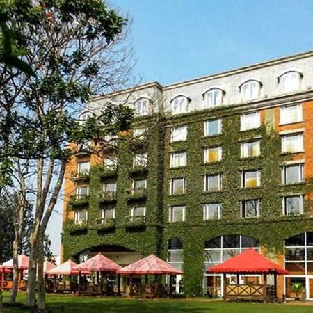 Hotel Royal Orchid Bangalore Extérieur photo
