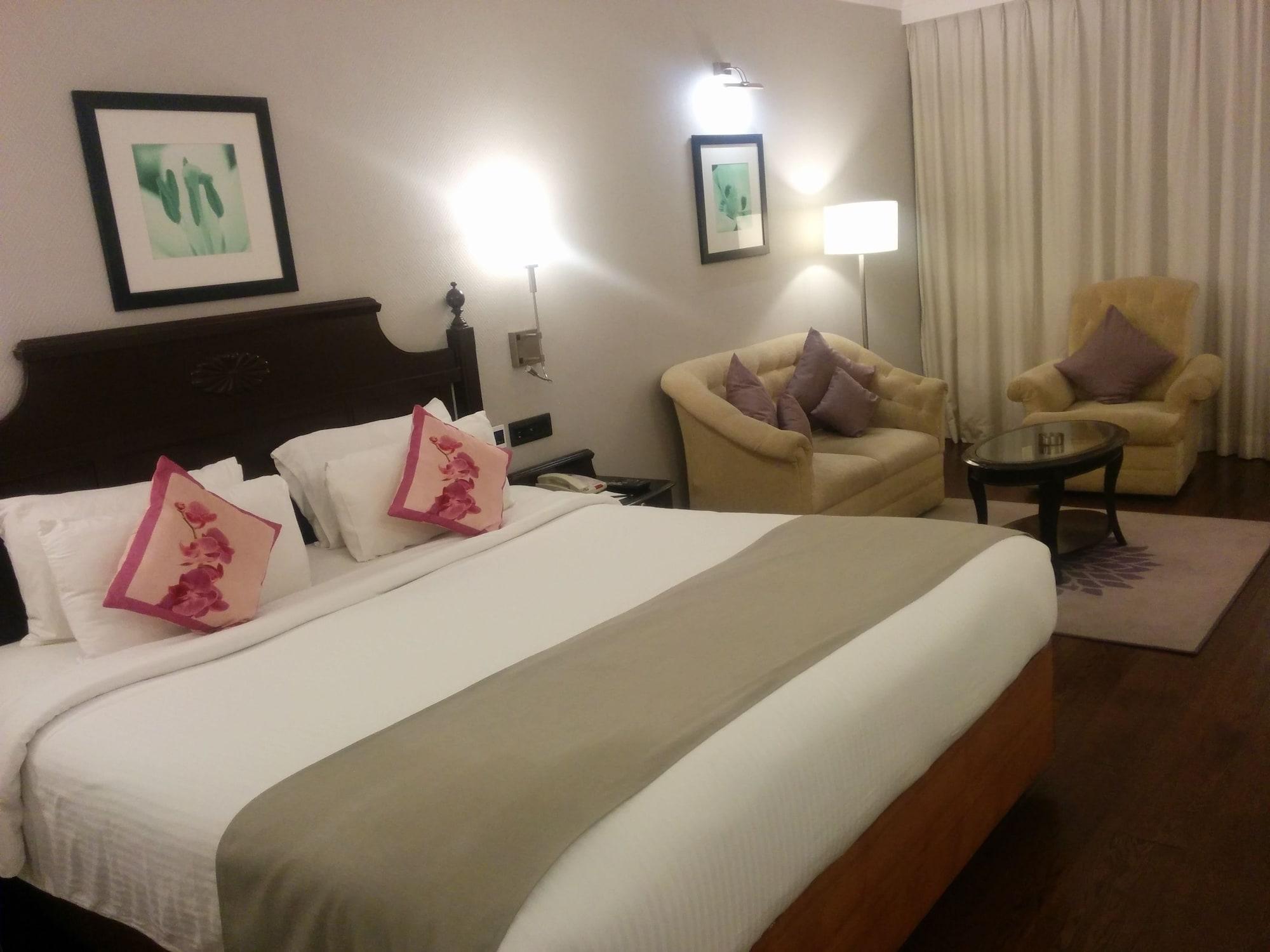 Hotel Royal Orchid Bangalore Extérieur photo
