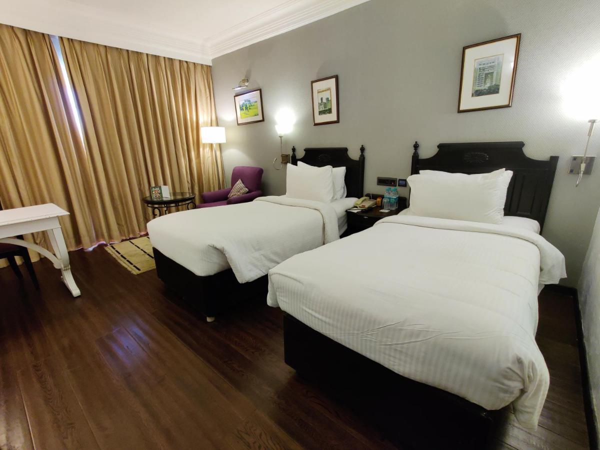 Hotel Royal Orchid Bangalore Extérieur photo