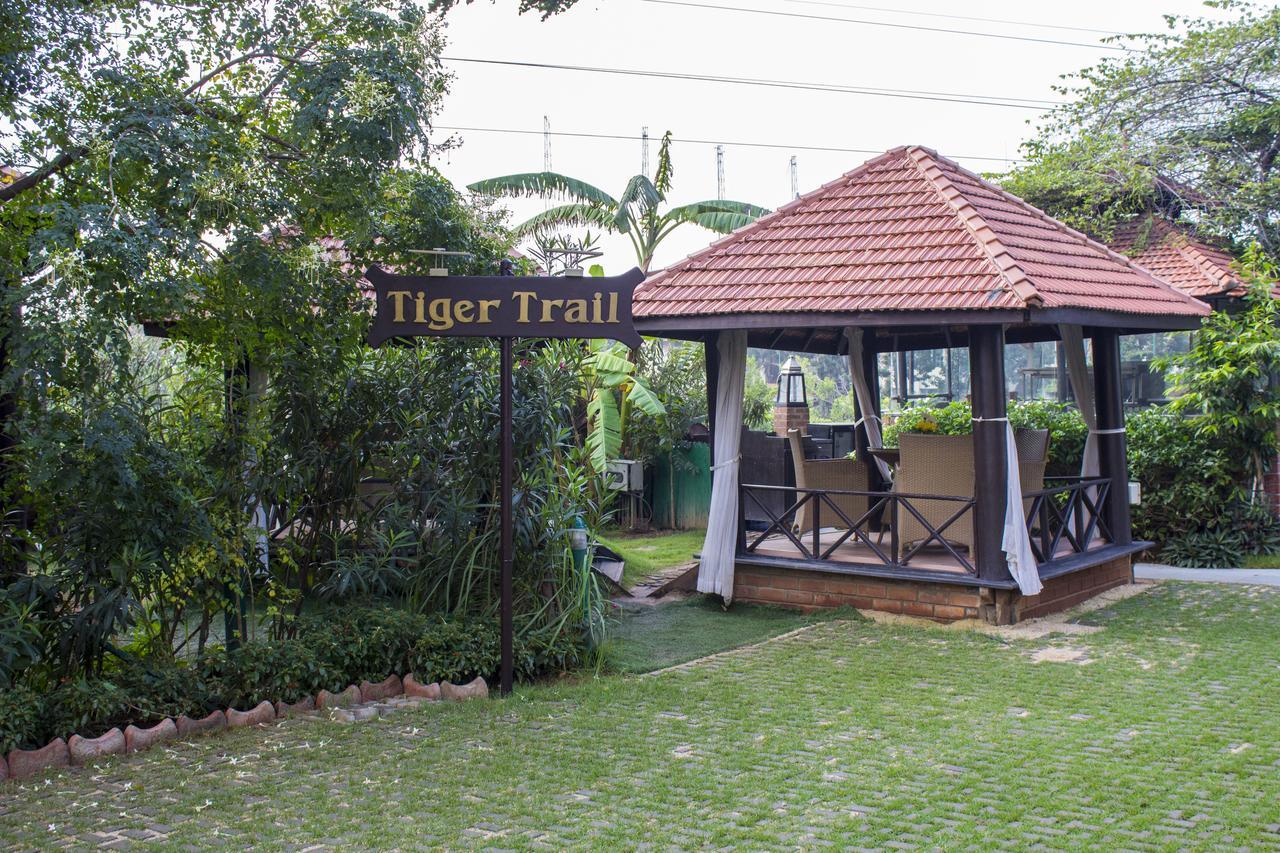Hotel Royal Orchid Bangalore Extérieur photo